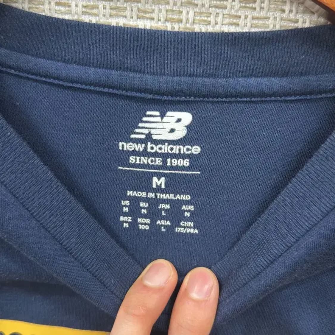 뉴발란스 빅프린팅로고 캐주얼 반팔티 95 D08206 상품이미지3
