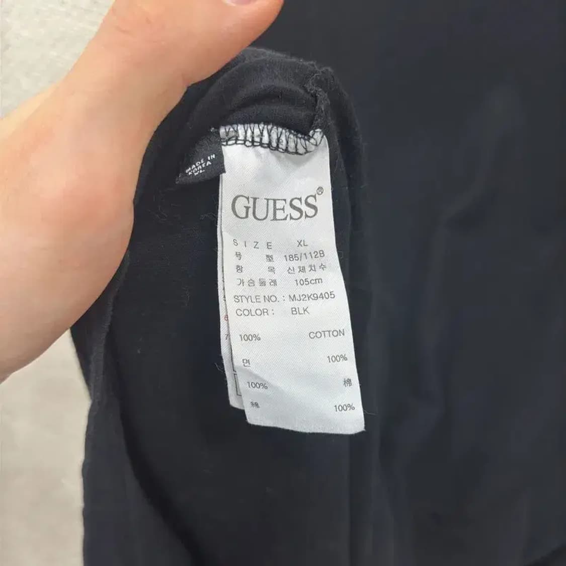 게스 블랙 빅로고 캐주얼 반팔티 100 D08303 상품이미지4