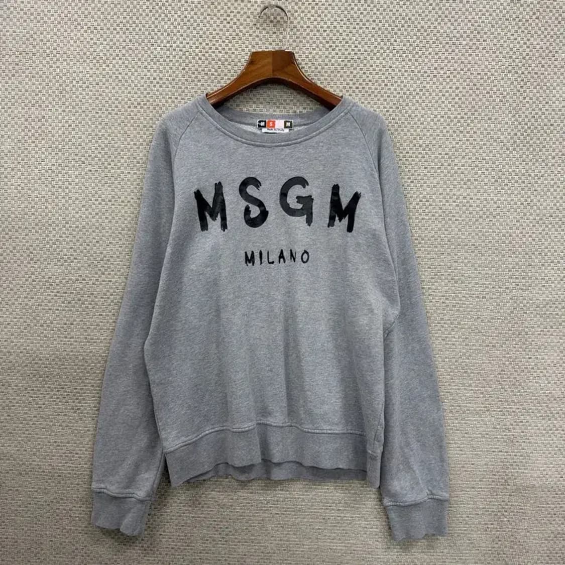 엠에스지엠 MSGM 캐주얼 그레이 맨투맨 100 D08465 상품이미지1