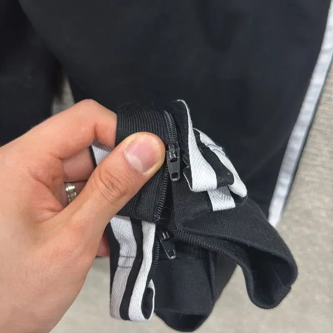 아디다스 프린팅로고 트레이닝 츄리닝바지 2XL D08650 상품이미지3