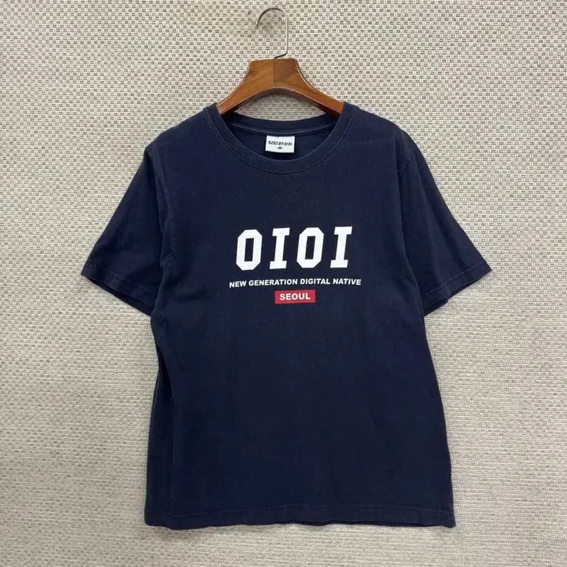 OIOI 오아이오아이 프린팅로고 캐주얼 반팔티 95 D09022 상품이미지1