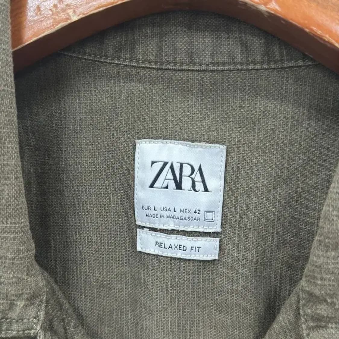 자라 ZARA 카키 포켓 남자셔츠 100 D09643 상품이미지3