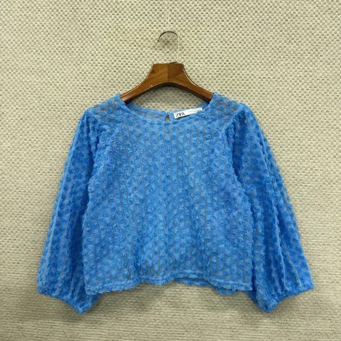 자라 ZARA 블루 크롭 꽃셔링 블라우스 90 D09648 상품이미지1