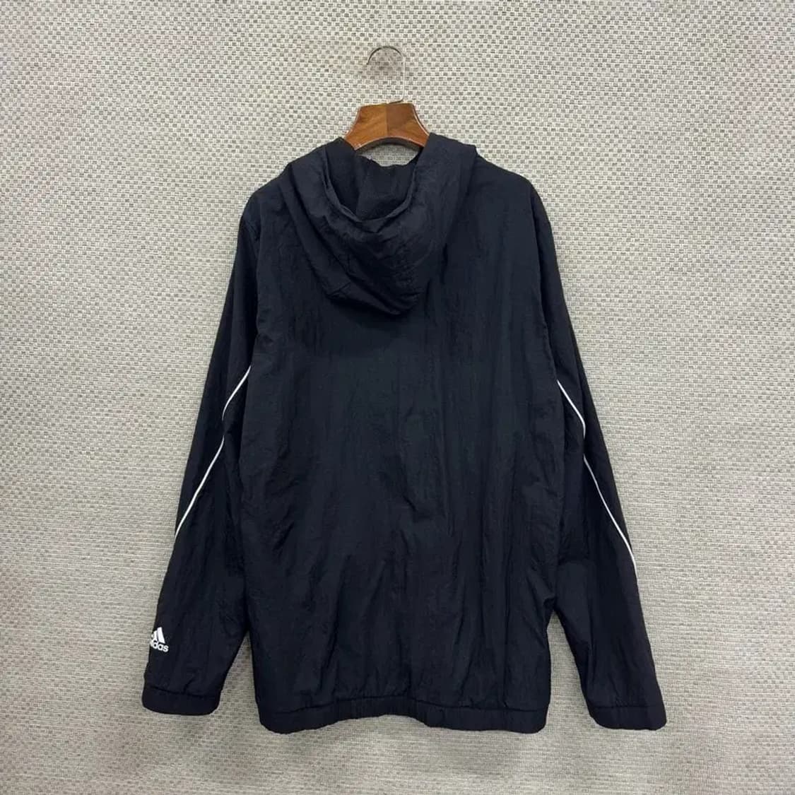 아디다스 블랙 빅로고 바람막이 105 D09649 상품이미지2