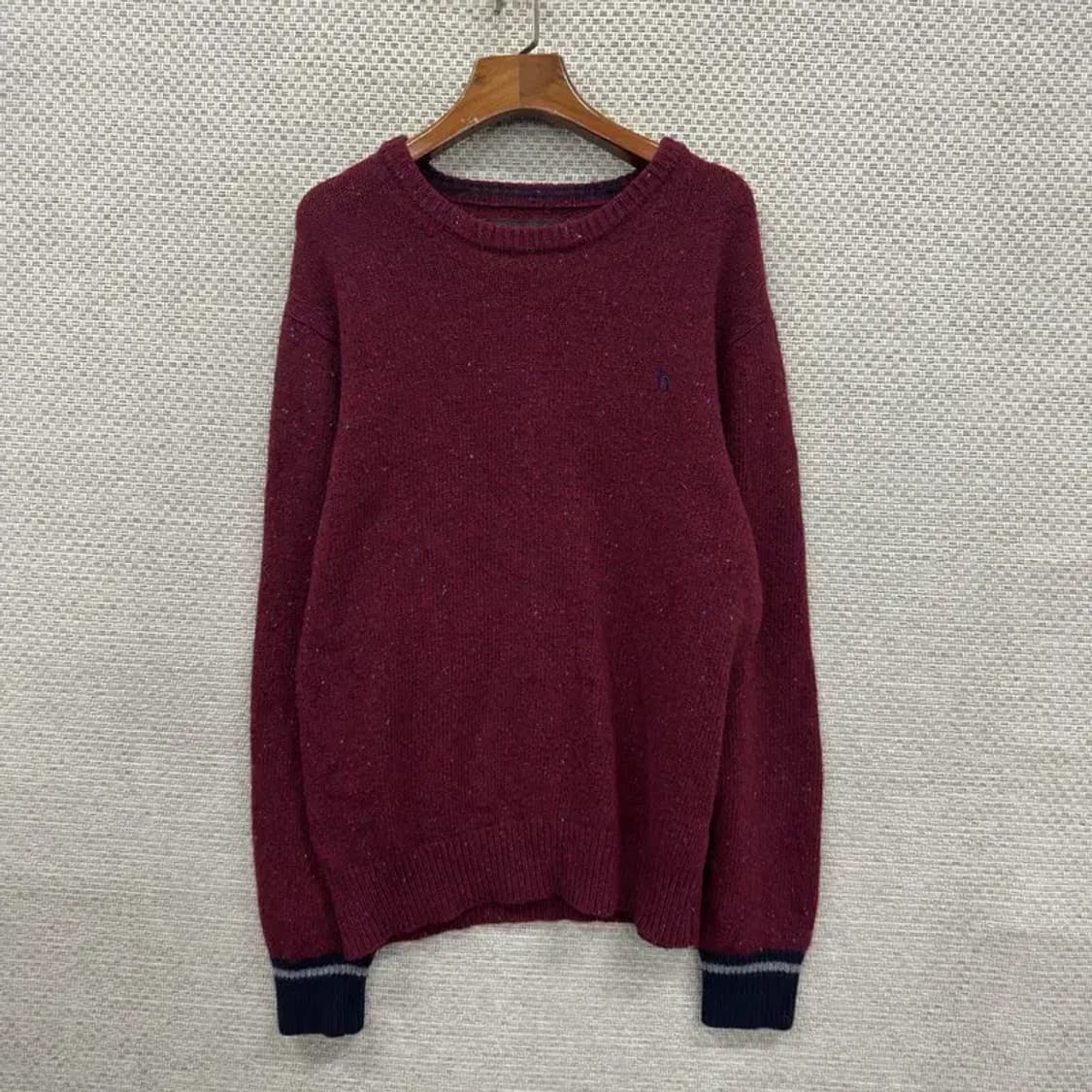 헤지스 캐주얼 자수로고 울 니트 스웨터 105 D12101 상품이미지1