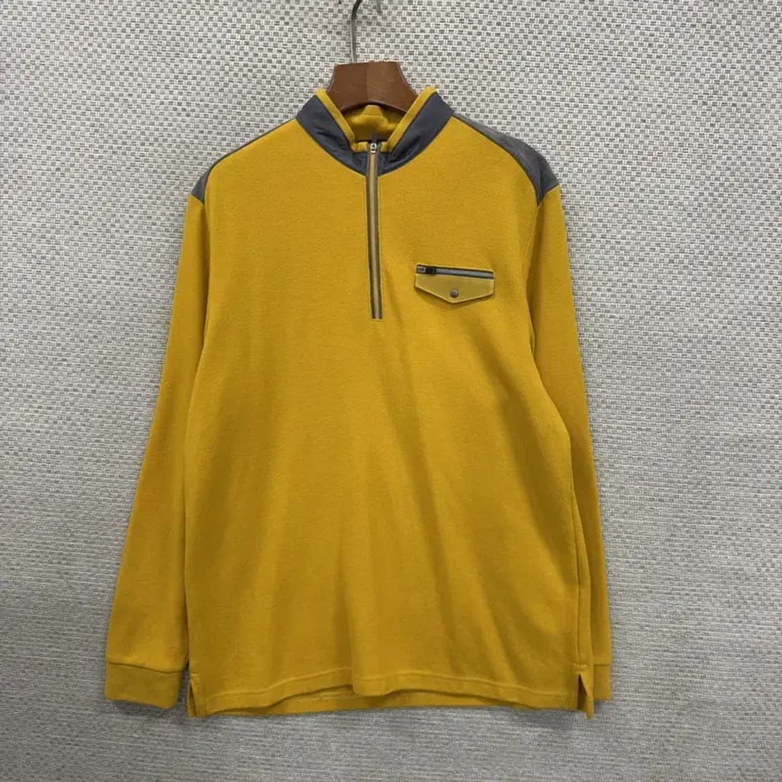 루이까스텔 아웃도어 등산 반집업 긴팔티 100 D12178 상품이미지1