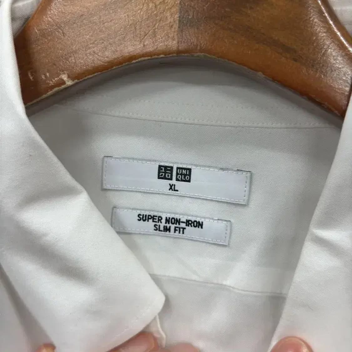 유니클로 캐쥬얼 화이트 오버핏 셔츠 105 D12164 상품이미지3