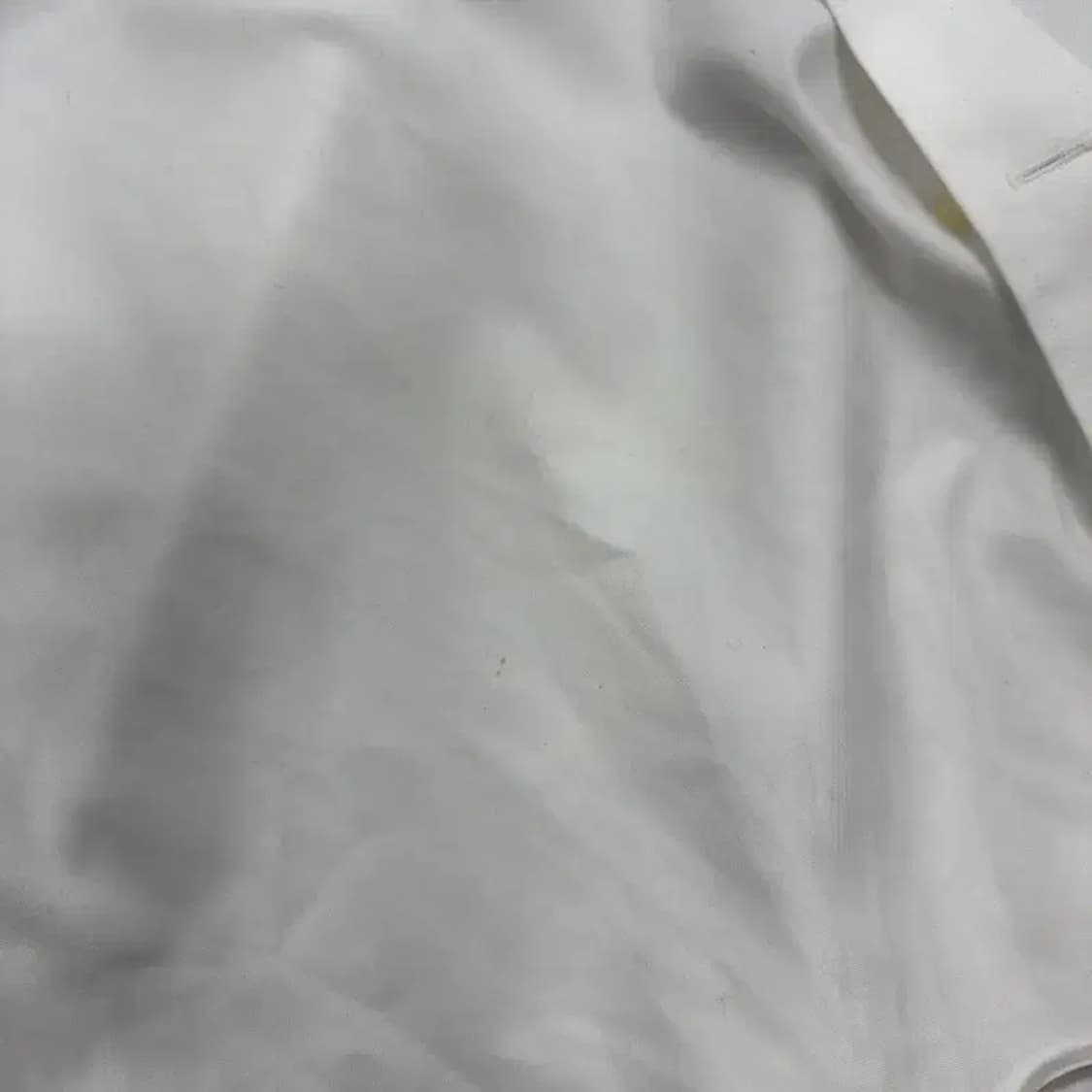 유니클로 캐쥬얼 화이트 오버핏 셔츠 105 D12164 상품이미지5