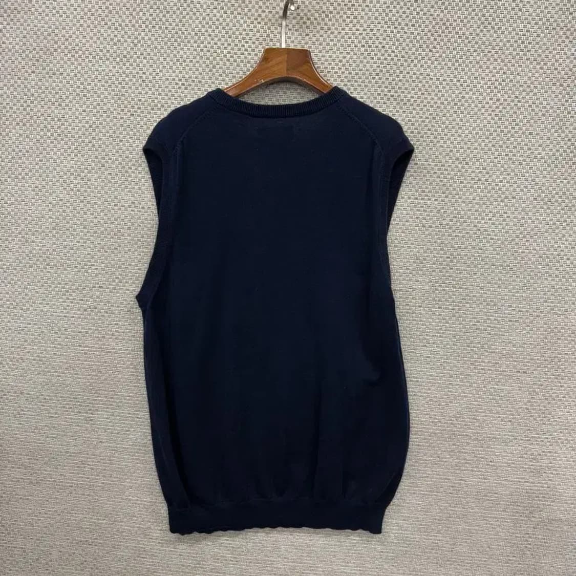 챕스 캐쥬얼 자수로고 브이넥 니트 조끼 100 D12245 상품이미지2