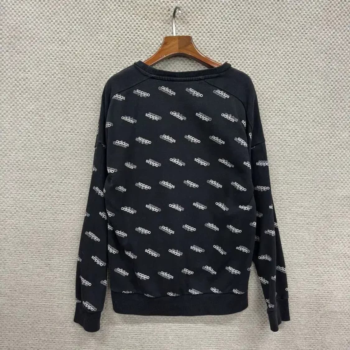 아디다스 캐쥬얼 명암 패턴 빈티지 맨투맨 100 D12243 상품이미지2