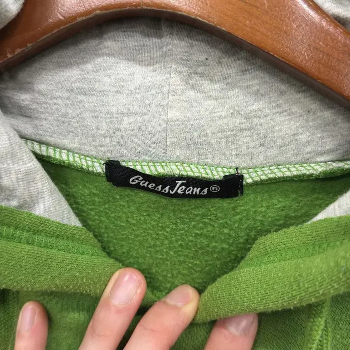 게스 캐쥬얼 약기모 자수 빅로고 후드티 95 D12261 상품이미지3