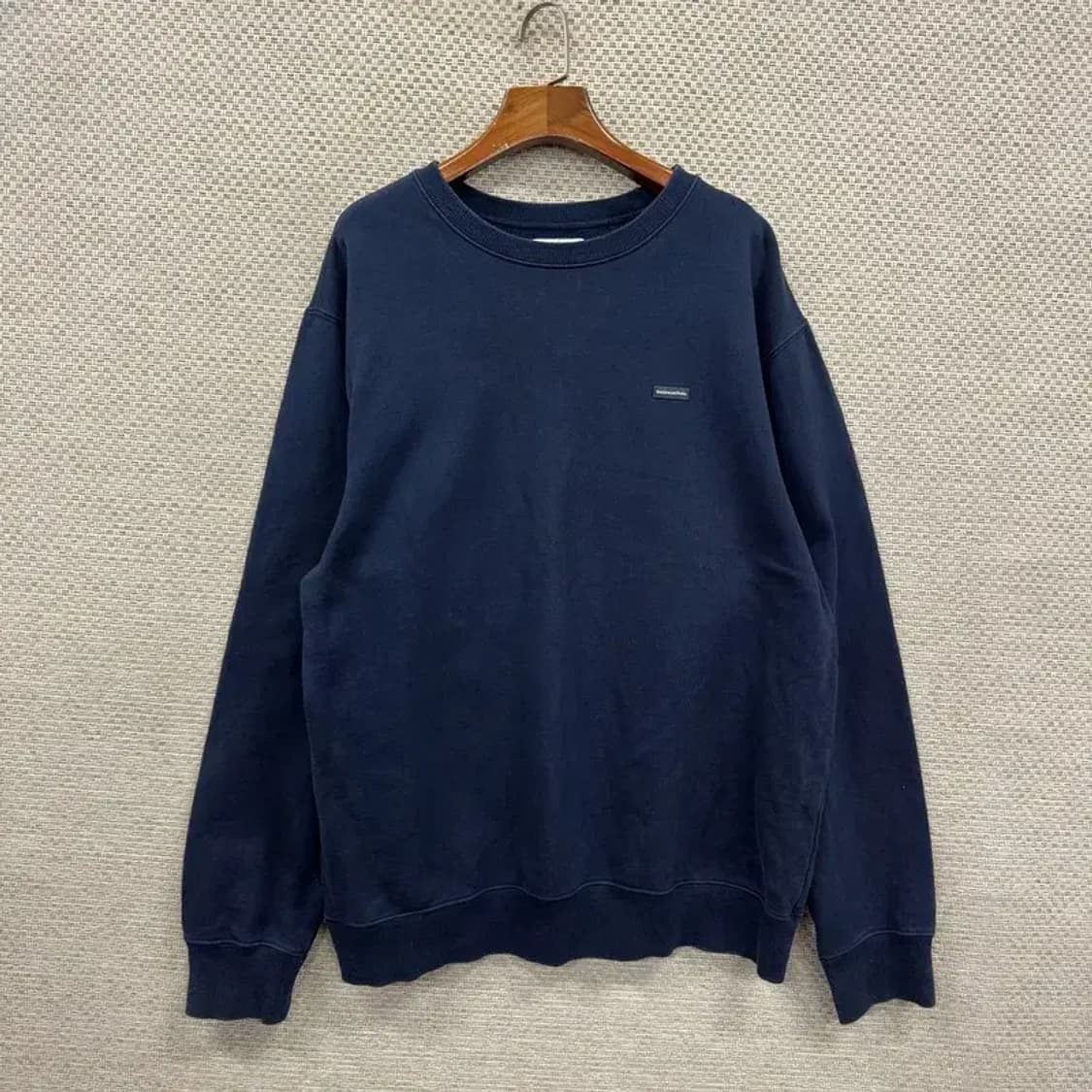 디스이즈네버댓 캐쥬얼 자수로고 네이비 맨투맨 100 A00009 상품이미지1