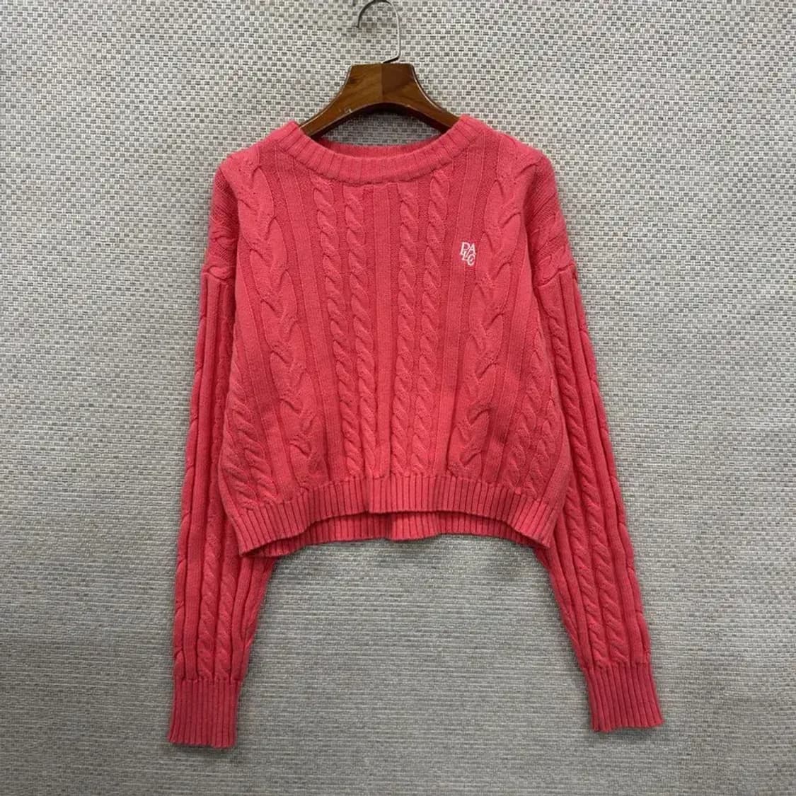 플랙진 캐쥬얼 코랄색 꽈베기 크롭 니트 100 A00017 상품이미지1