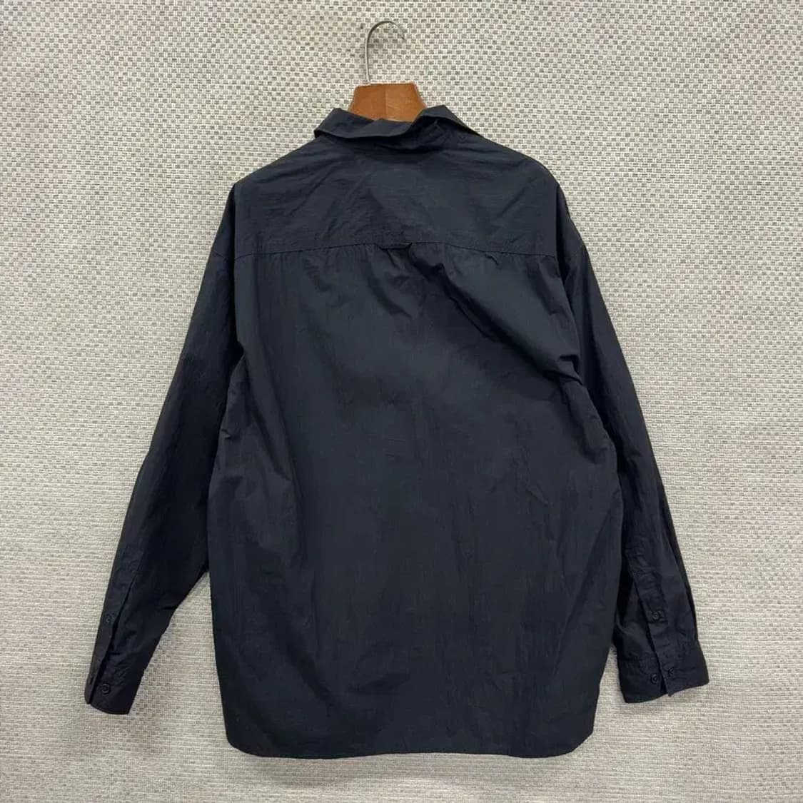 무신사스탠다드 캐쥬얼 포켓 블랙 셔츠 95 A00025 상품이미지2