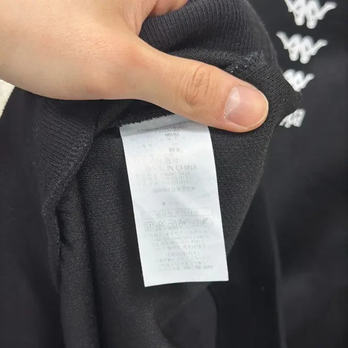 카파 캐쥬얼 자수로고 사이드라인 오버핏 맨투맨 90 A00101 상품이미지4