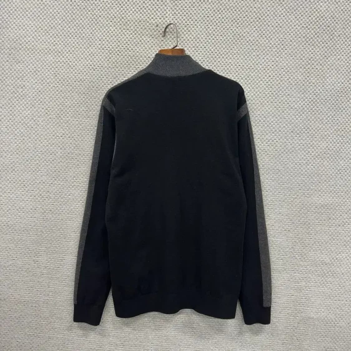 데상트 아웃도어 등산 반집업 니트 100 A00179 상품이미지2