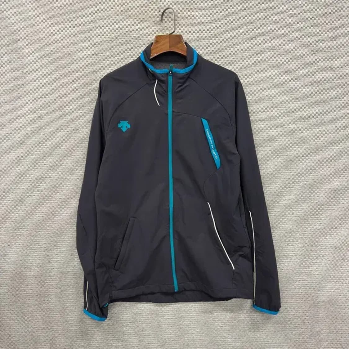 데상트 아웃도어 등산 홑겹 집업 95 A00243 상품이미지1