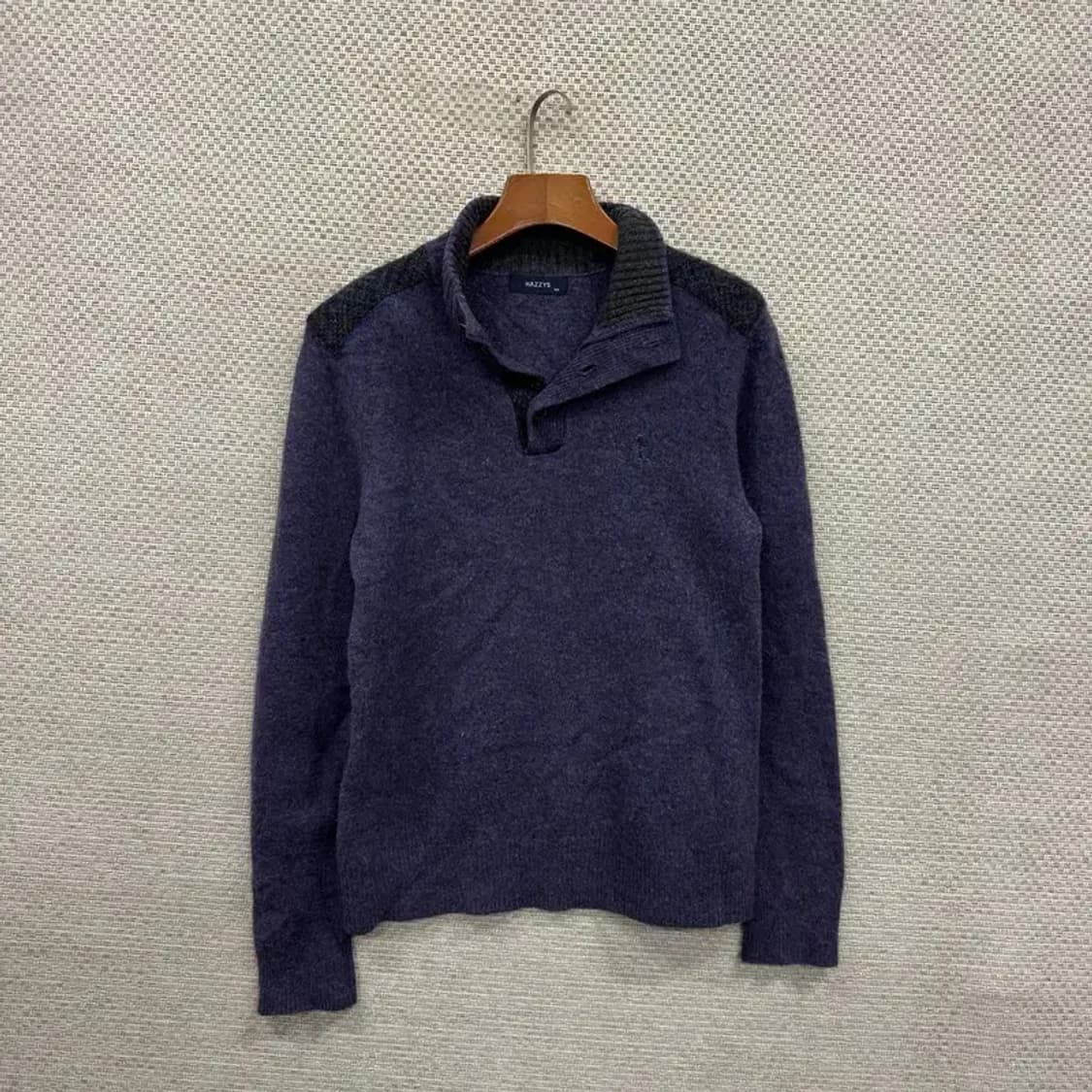 헤지스 캐쥬얼 반폴라 스웨터 니트 105 A00248 상품이미지1