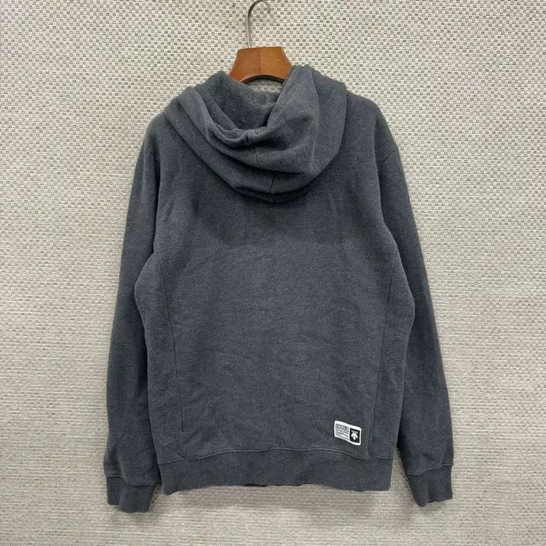 데상트 캐쥬얼 프린팅 빅로고 후드티 95 A00254 상품이미지2