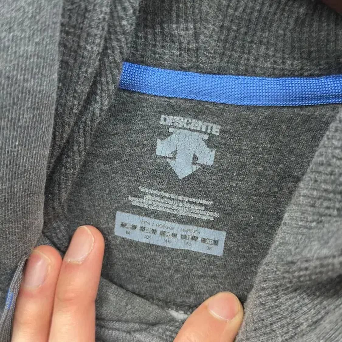 데상트 캐쥬얼 프린팅 빅로고 후드티 95 A00254 상품이미지3