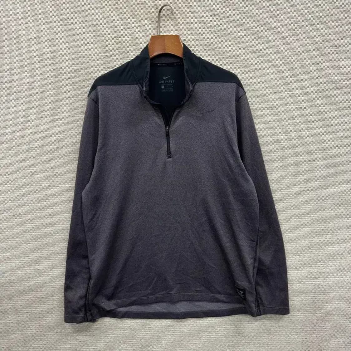 나이키골프 드라이핏 반집업 긴팔 티 100 A00247 상품이미지1