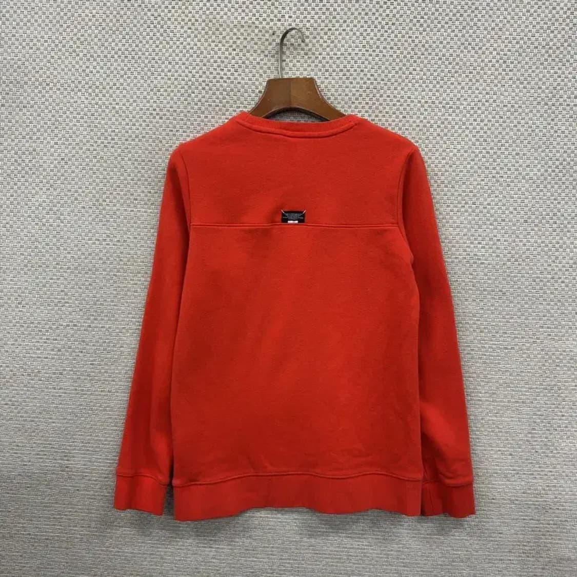 데상트 캐쥬얼 자수로고 맨투맨 90 A00340 상품이미지2