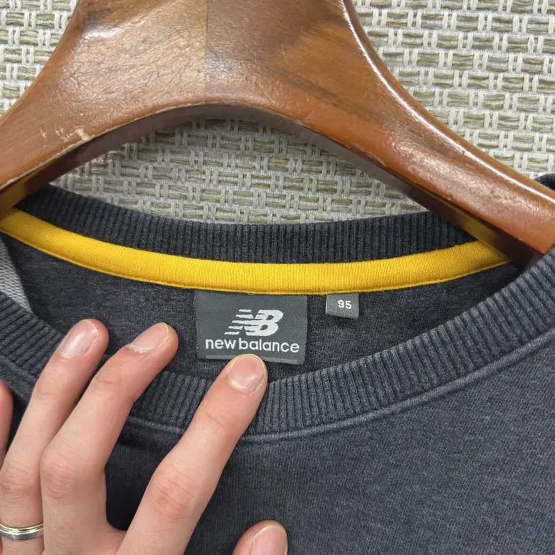 뉴발란스 캐쥬얼 프린팅로고 맨투맨 95 A00334 상품이미지3
