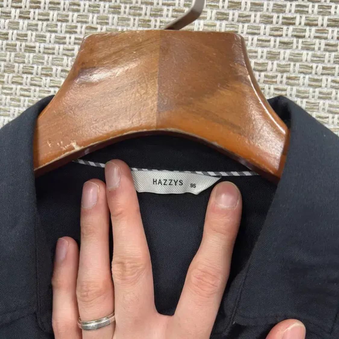 헤지스 캐쥬얼 자수로고 네이비 셔츠 95 A00333 상품이미지3