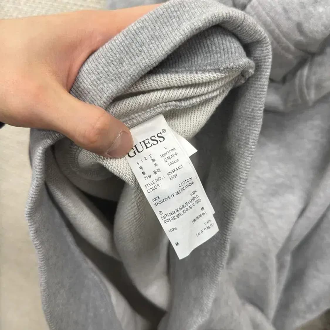 게스 캐쥬얼 프린팅 빅로고 후드티 100 A00344 상품이미지4