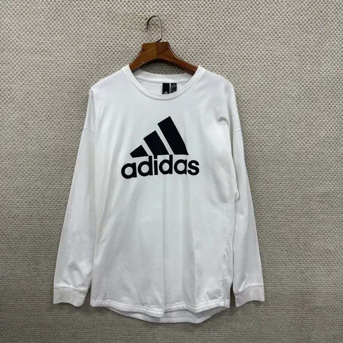 아디다스 캐쥬얼 빅로고 롱슬리브 긴팔티 100 A00409 상품이미지1