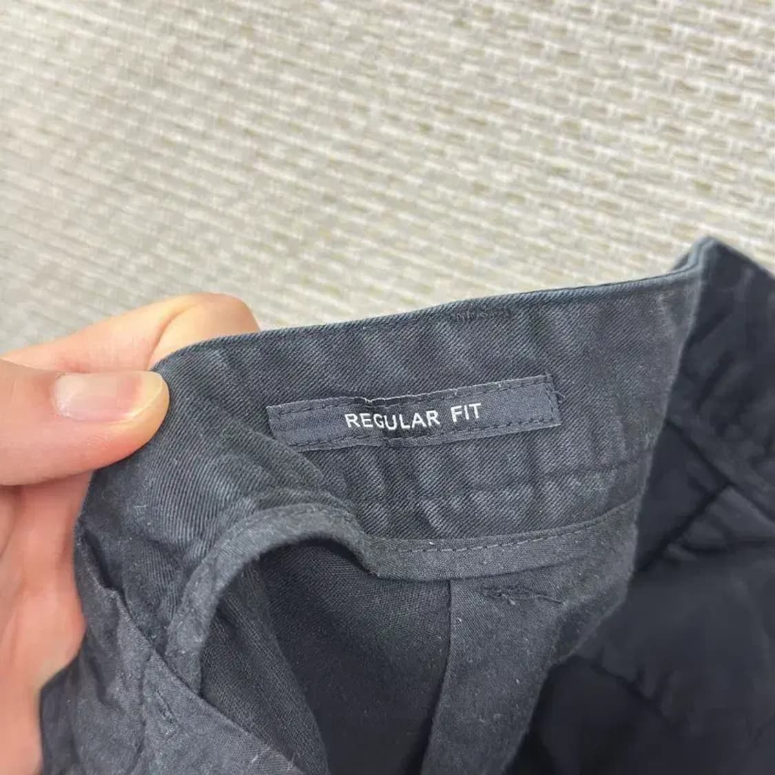 무신사스탠다드 레귤러핏 캐쥬얼 블랙진 바지 32인치 A00430 상품이미지3