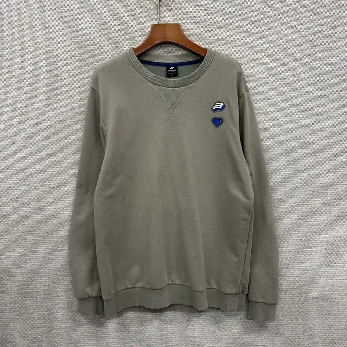 빈폴 스포츠 주재범 엠보싱 하트 맨투맨 스웻셔츠 100 A00419 상품이미지1