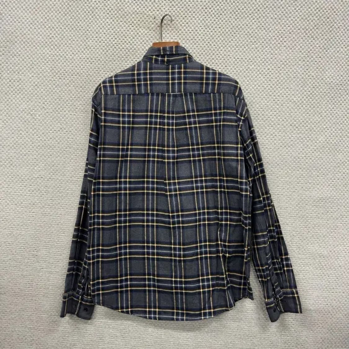 유니클로 캐주얼 포켓 체크 긴팔 셔츠 105 A00574 상품이미지2