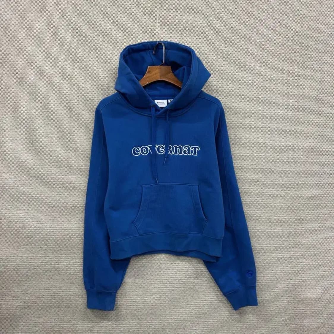 커버낫 캐주얼 자수로고 크롭 후드티 95 A00643 상품이미지1