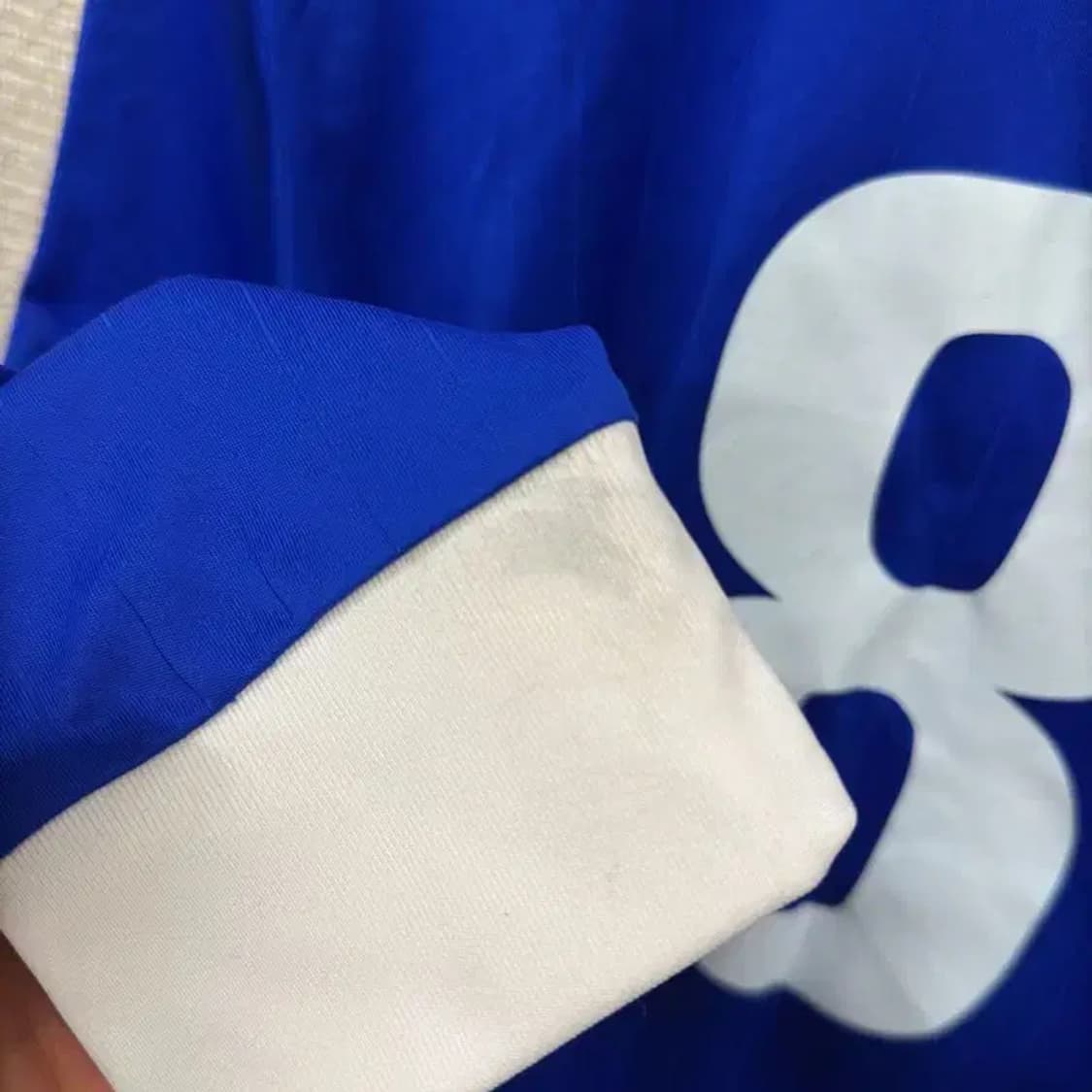 아디다스 프린팅로고 스포티 브이넥 져지 긴팔티 105 A00646 상품이미지6