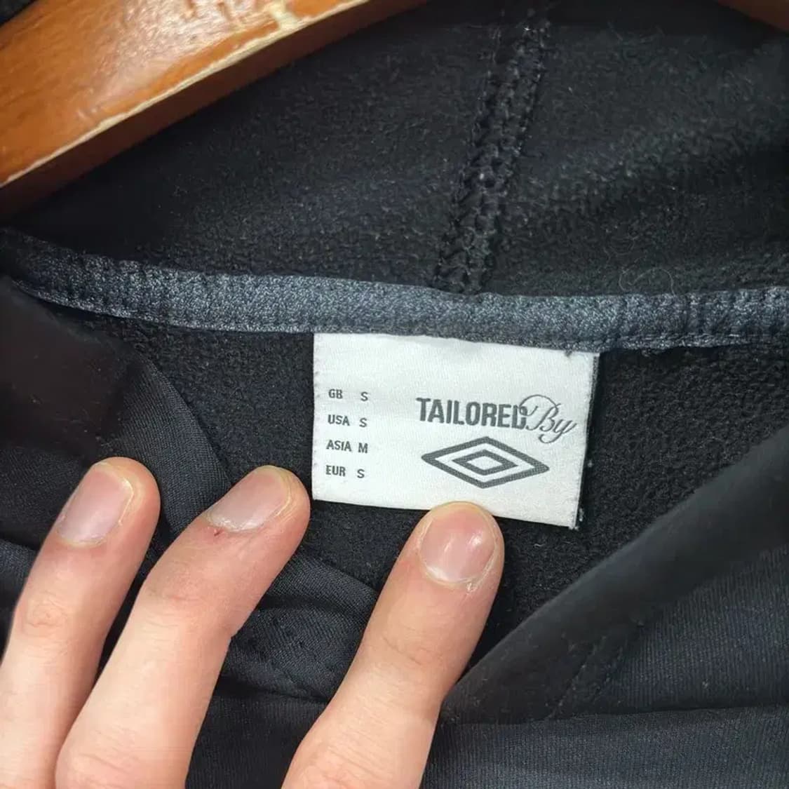 엄브로 캐주얼 자수로고 약기모 져지 후드티 95 A00658 상품이미지3