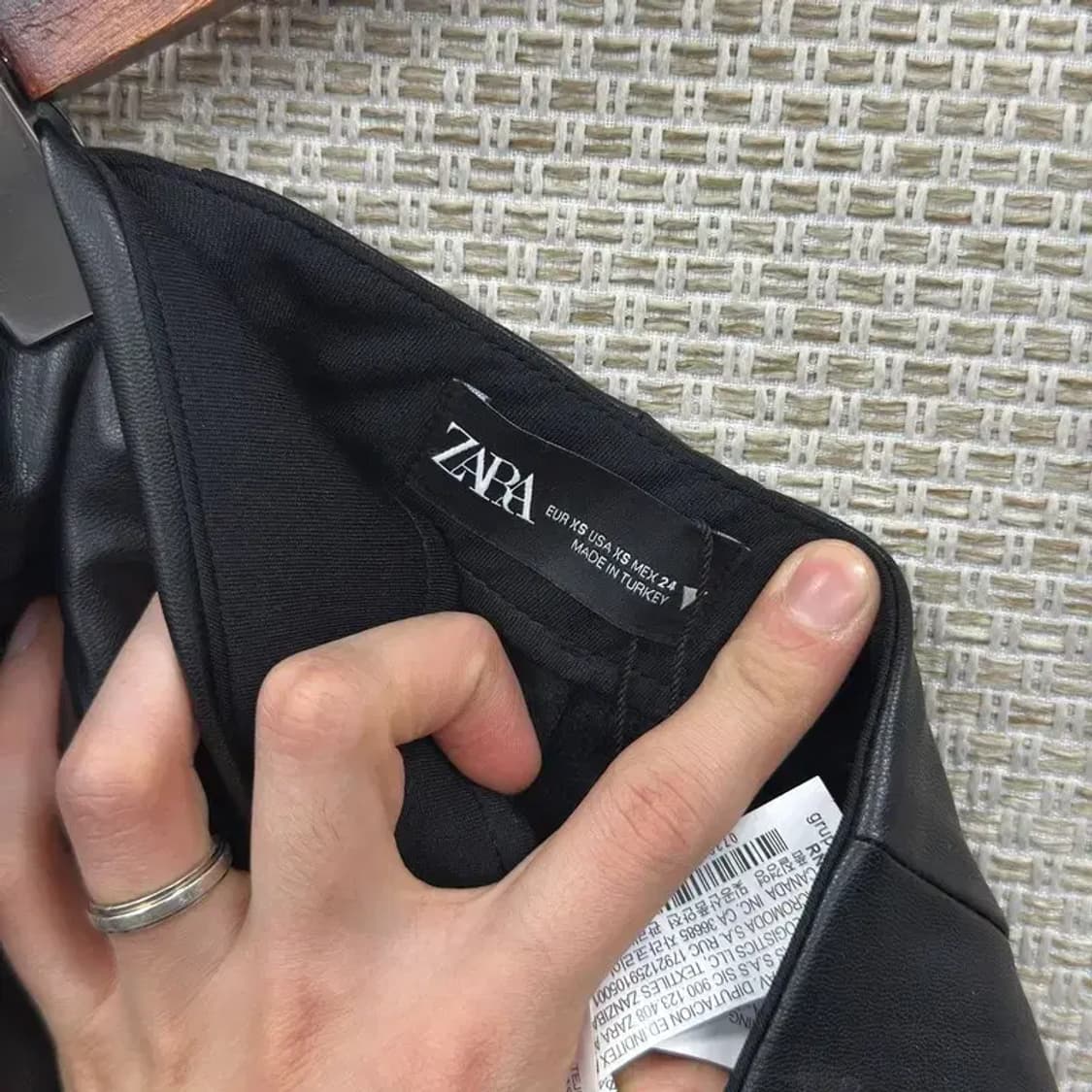 자라 ZARA 페이크레더 가죽 치마 미니스커트 24인치 A00675 상품이미지3