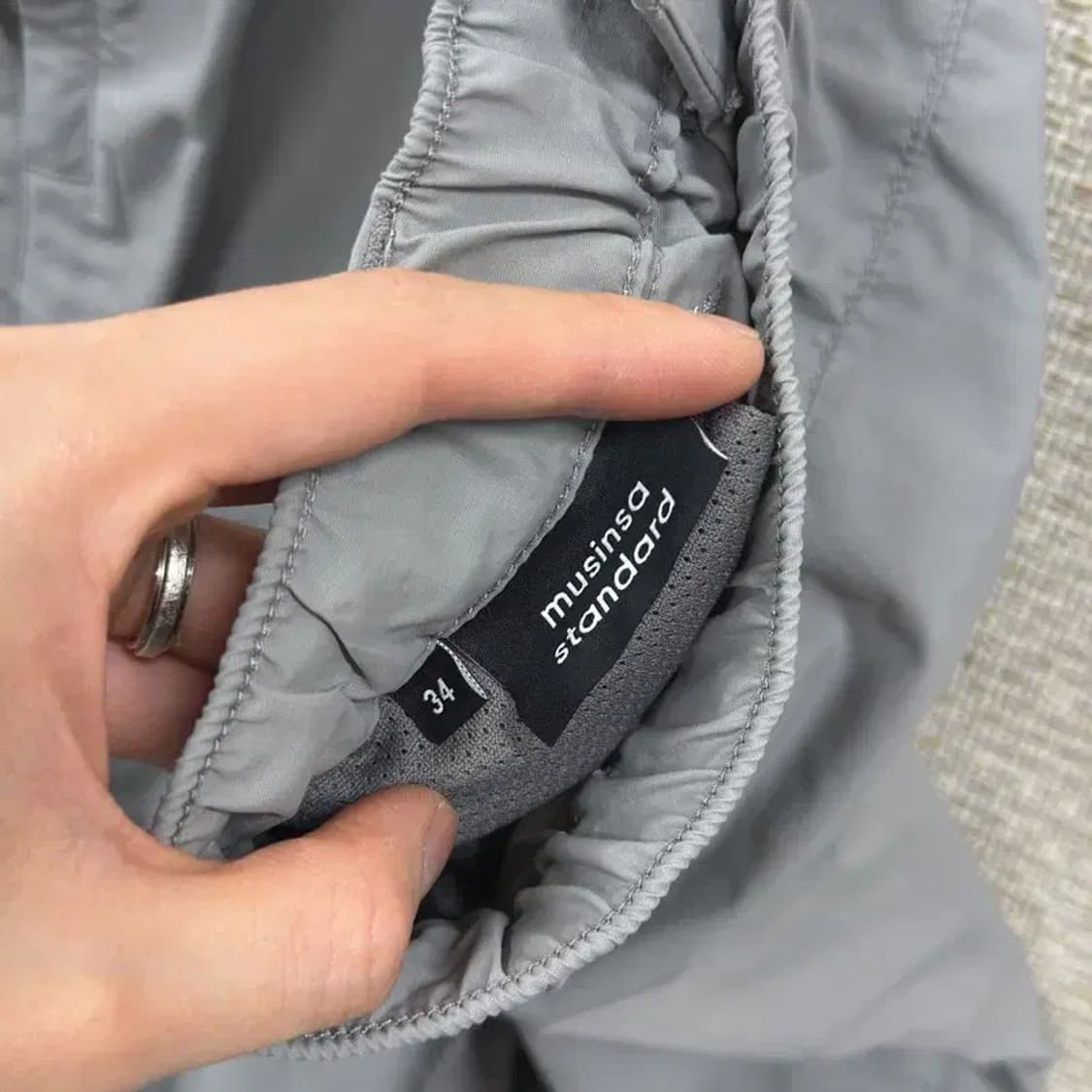 무신사스탠다드 벨티드 조거 밴딩 츄리닝바지 32인치 A00678 상품이미지3