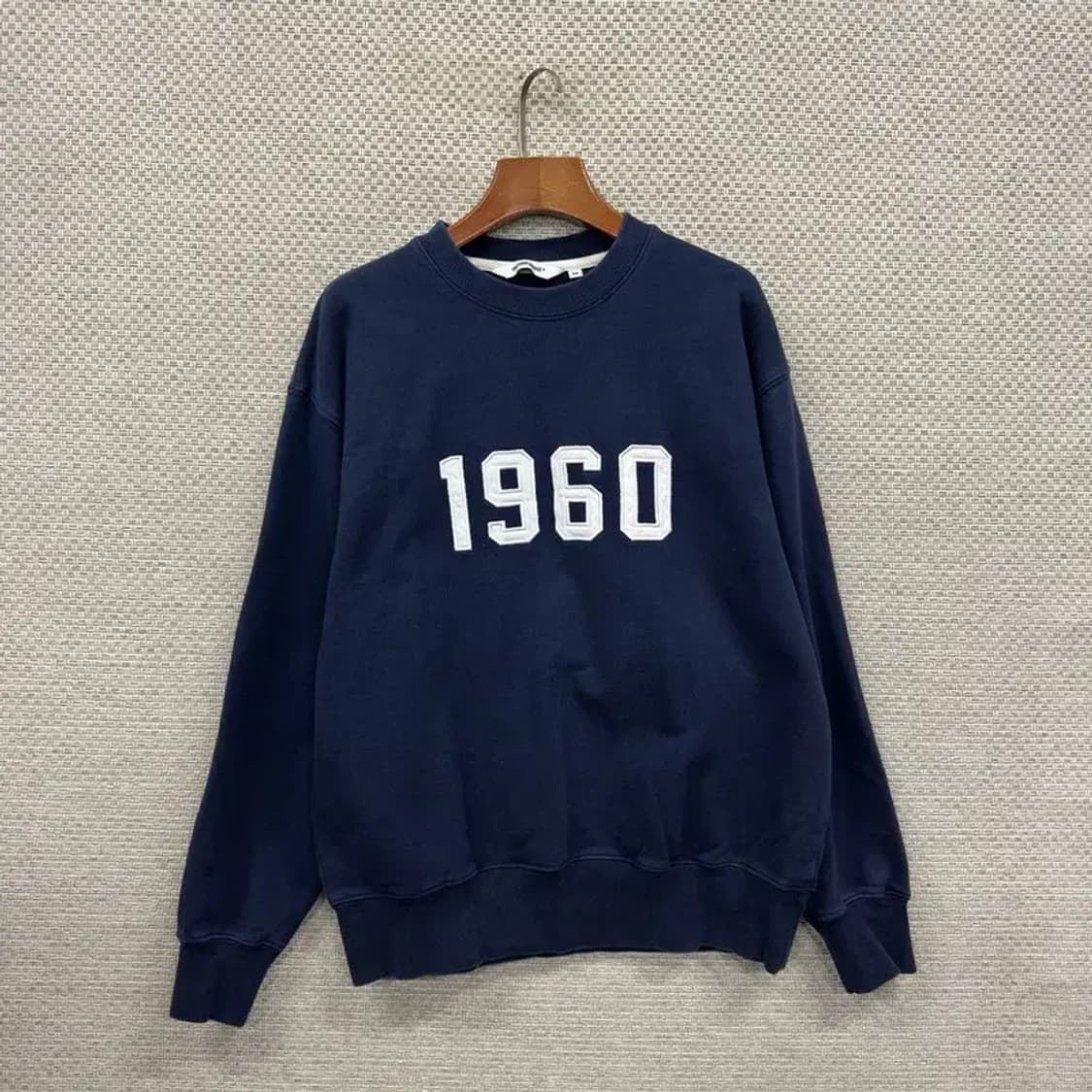 유니폼브릿지 캐주얼 1960 오버핏 스웻셔츠 맨투맨 95 A00647 상품이미지1