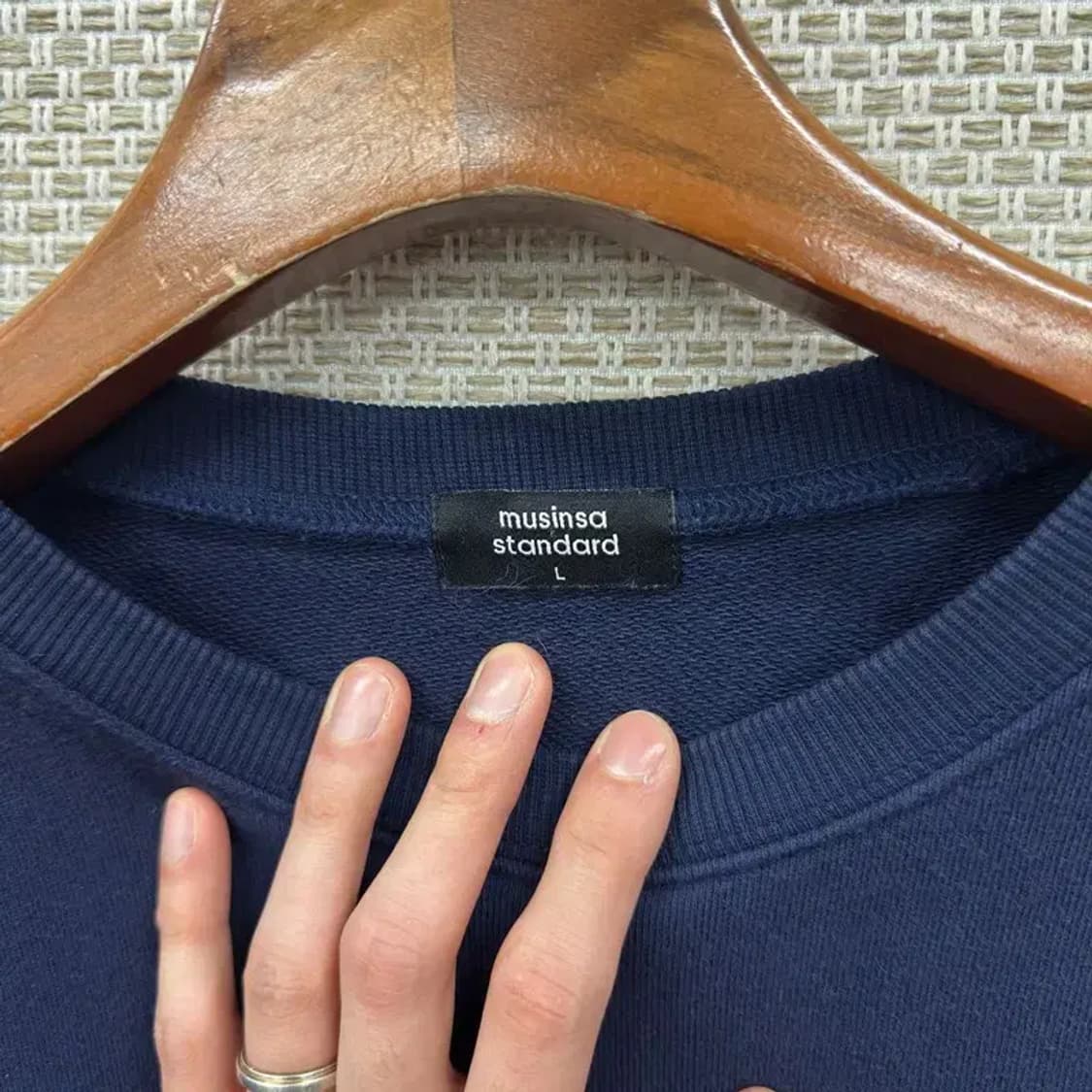 무신사스탠다드 캐주얼 무지 스웻셔츠 맨투맨 100 A00660 상품이미지3