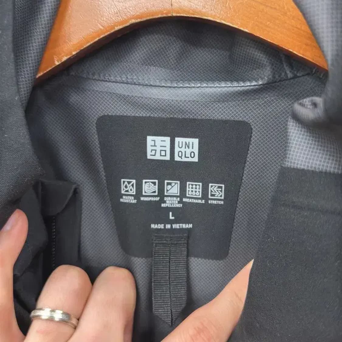 유니클로 캐주얼 윈드러너 바람막이 자켓 100 A00667 상품이미지3