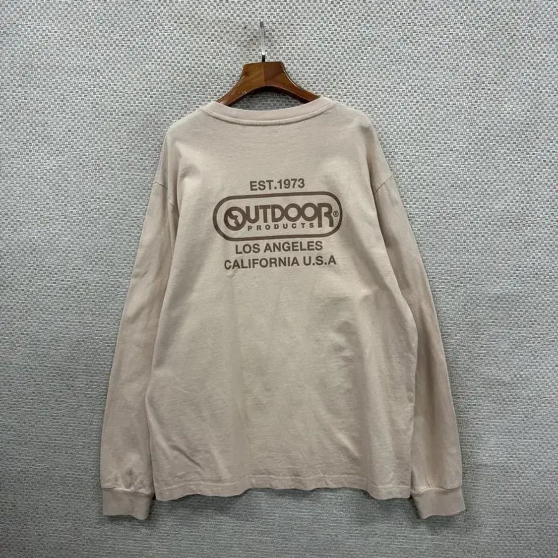 아웃도어프로덕츠 캐주얼 자수로고 롱슬리브 긴팔티 105 A00735 상품이미지2