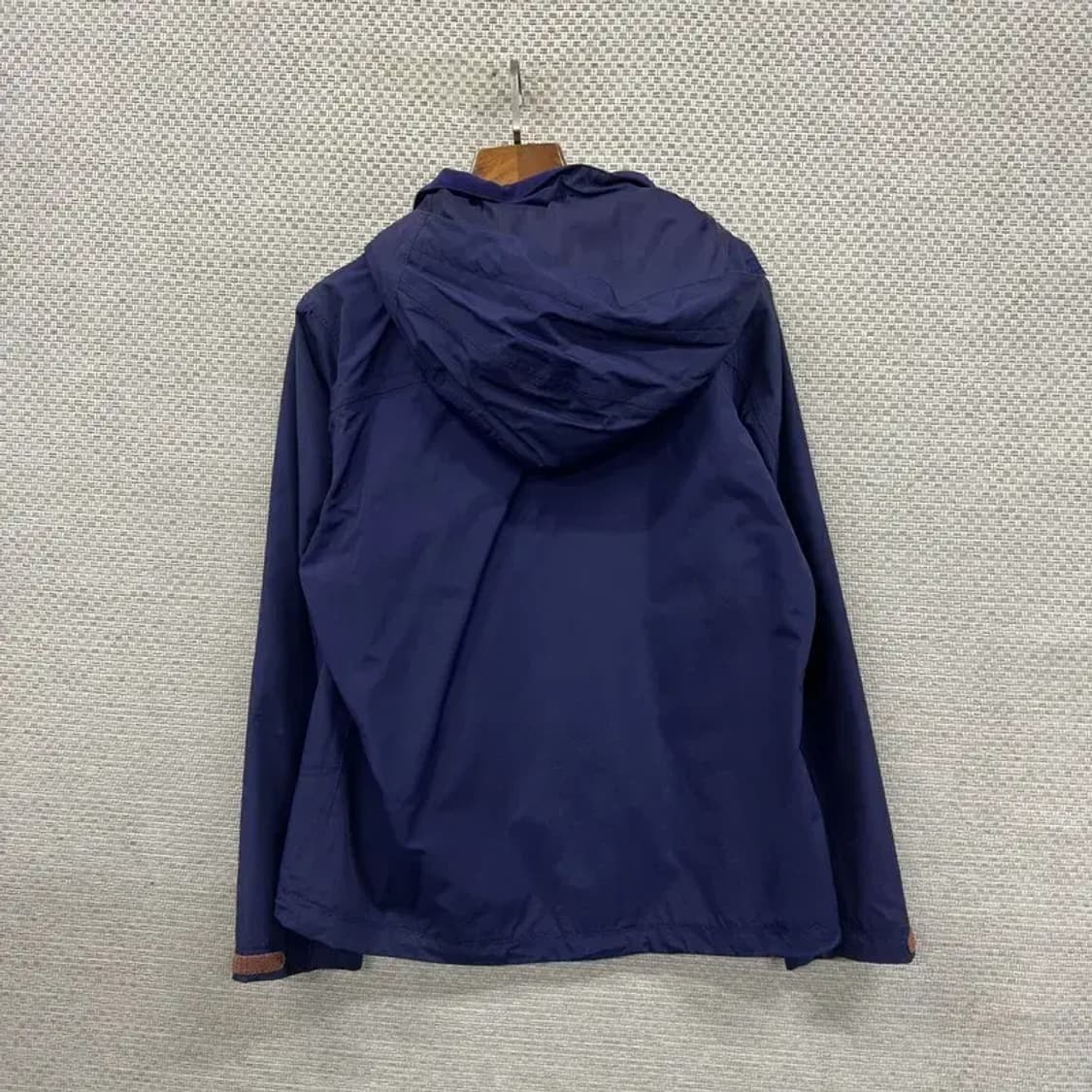 네파 아웃도어 자수로고 윈드러너 바람막이 자켓 95 A00725 상품이미지2