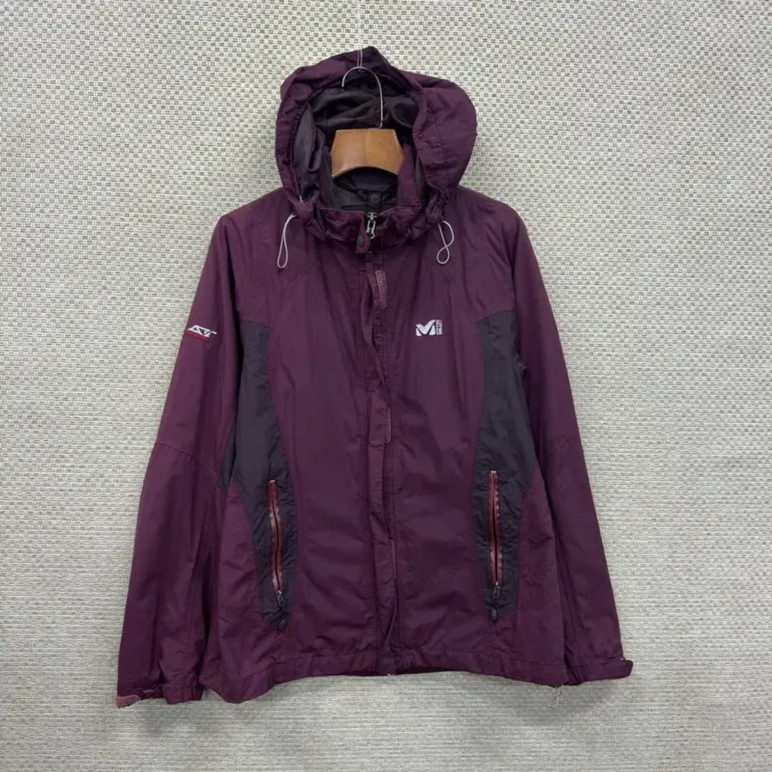 밀레 아웃도어 자수로고 윈드러너 바람막이 자켓 95 A00882 상품이미지1