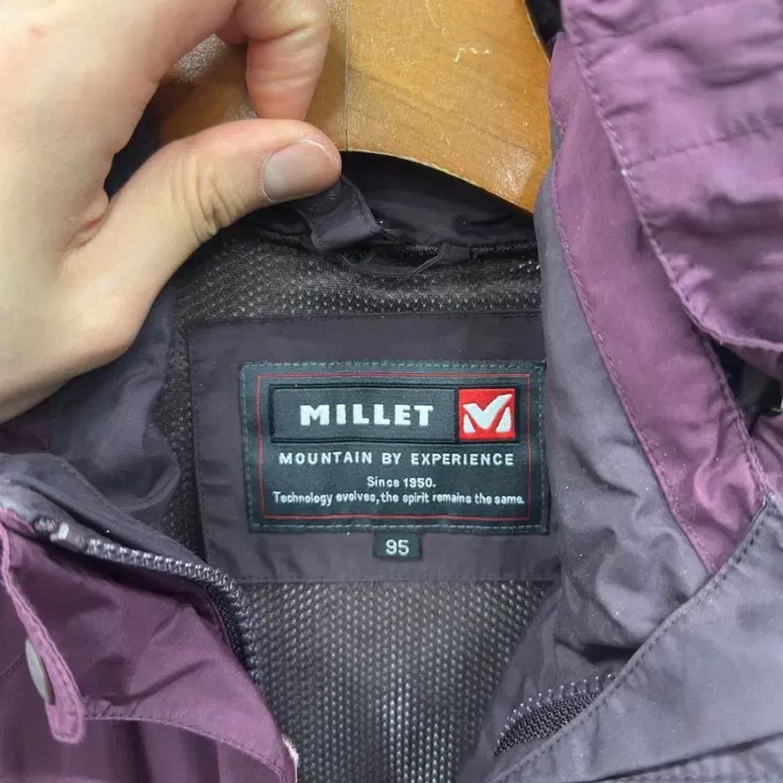 밀레 아웃도어 자수로고 윈드러너 바람막이 자켓 95 A00882 상품이미지3