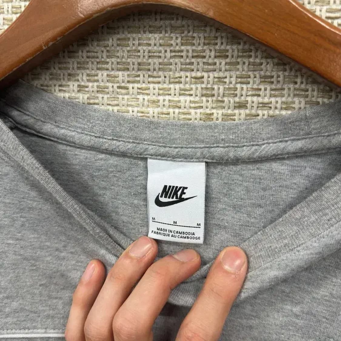 나이키 캐주얼 센터로고 크롭 스웻셔츠 맨투맨 M A00901 상품이미지3