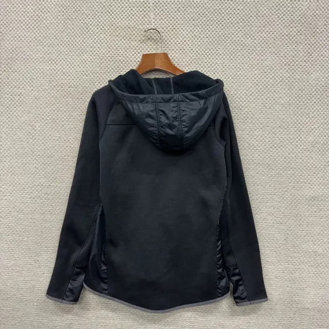 언더아머 프린팅로고 트레이닝 약기모 후드집업 XS A00907 상품이미지2