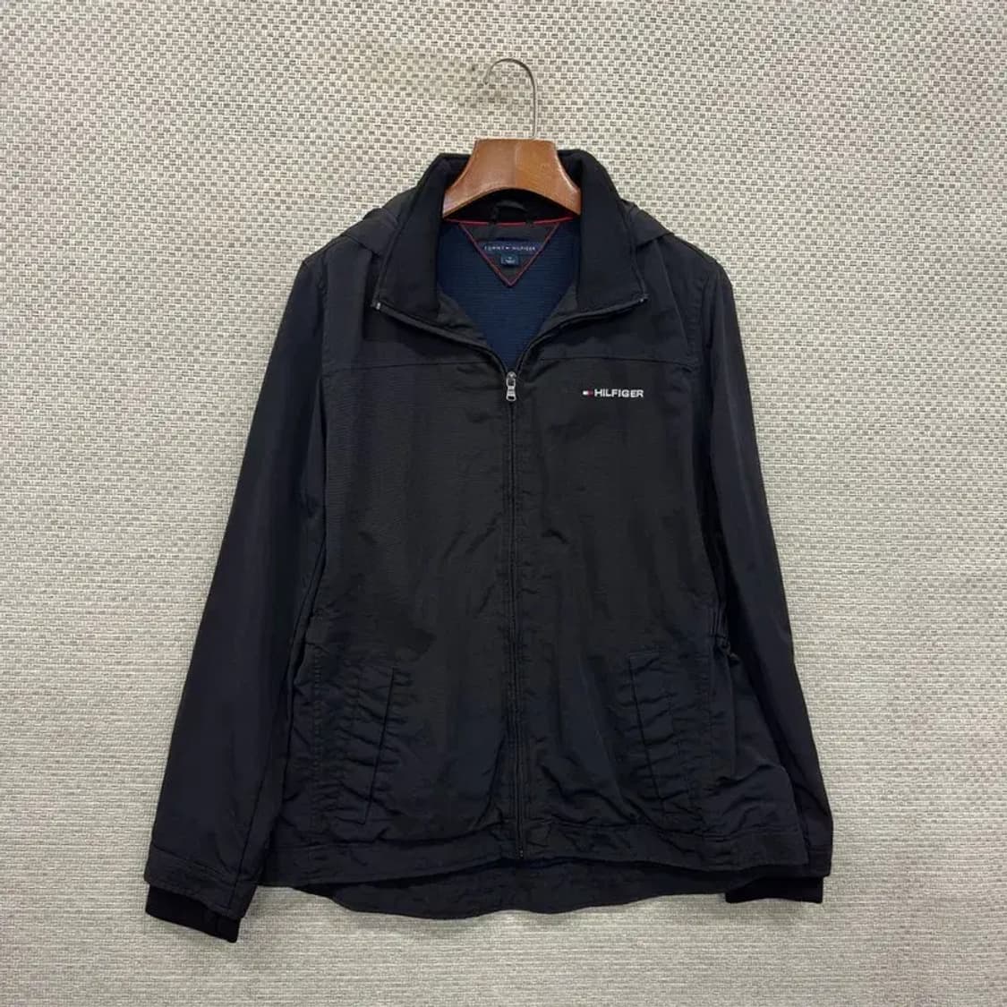 타미힐피거 올드스쿨 자수로고 윈드러너 바람막이 M A00965 상품이미지1