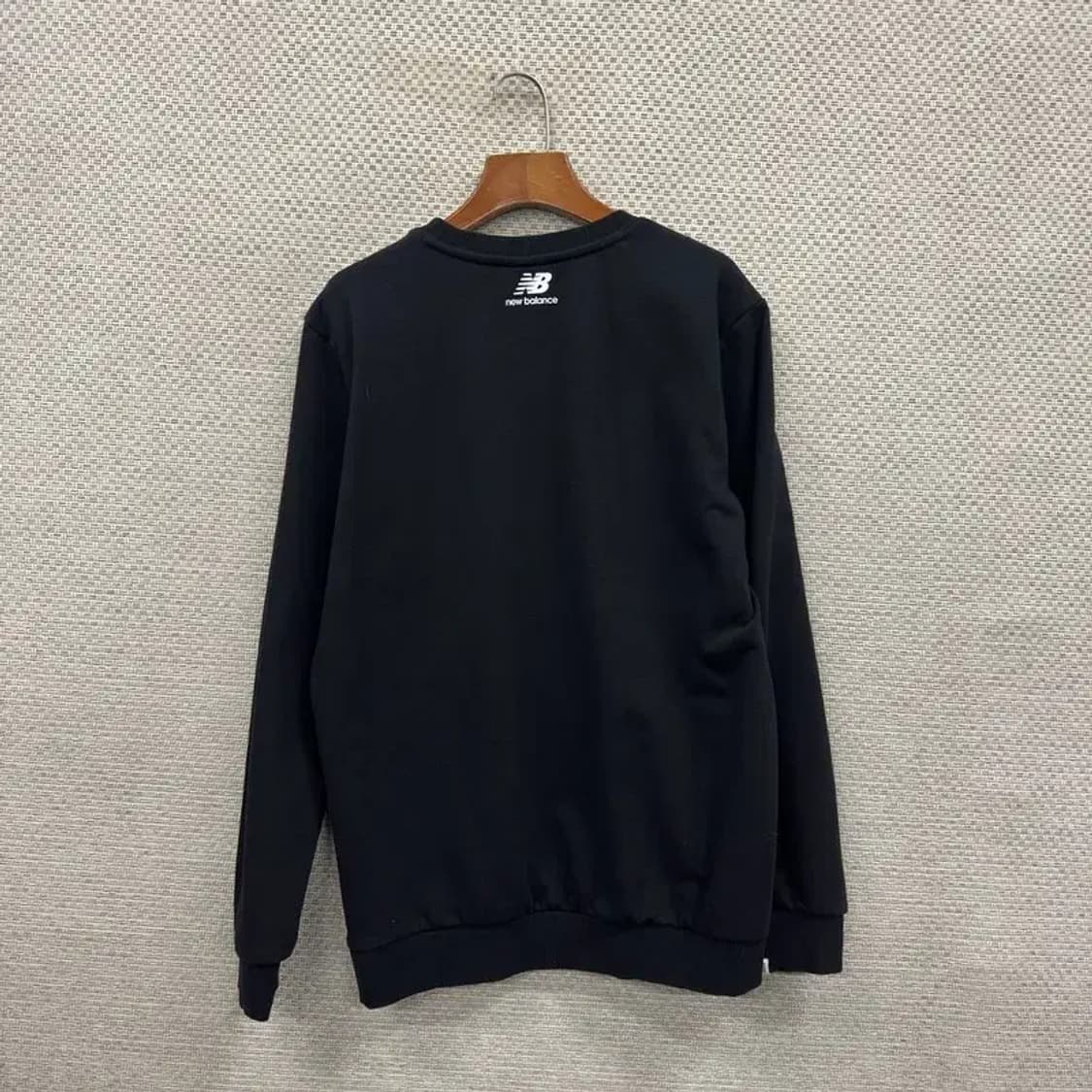 뉴발란스 캐주얼 패치로고 스웻셔츠 맨투맨 100 A00977 상품이미지2