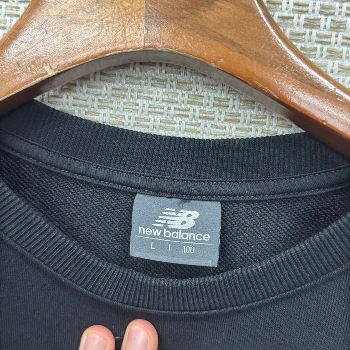 뉴발란스 캐주얼 패치로고 스웻셔츠 맨투맨 100 A00977 상품이미지3